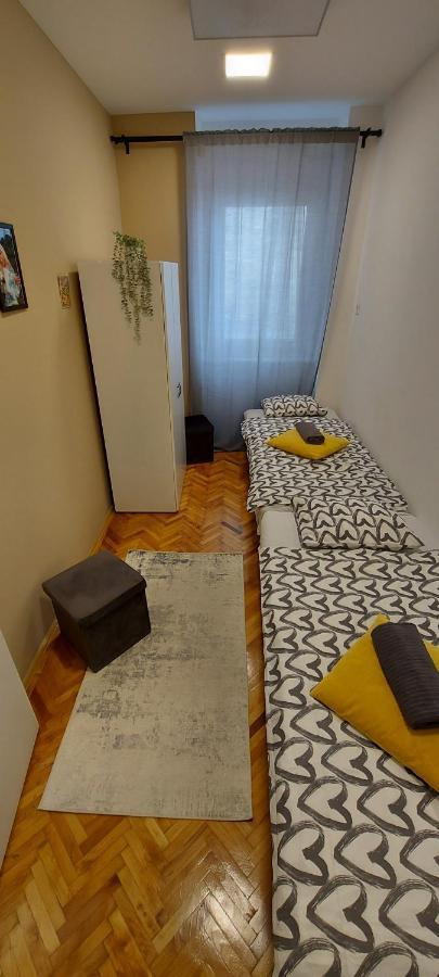K21 Party Apartment Hotel With Inhouse Ruin Pub Budapest Esterno foto